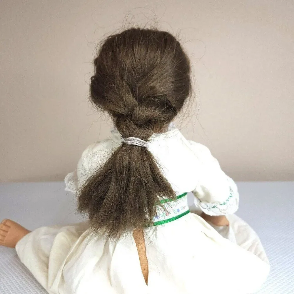Vintage Mid 90s Pleasant Co American Girl Molly Doll Gray Eyes Tan Body